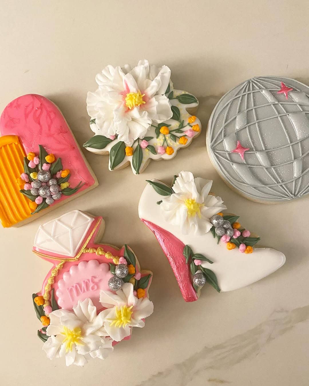 Decorated wedding sugar cookies by Rose & Sugar